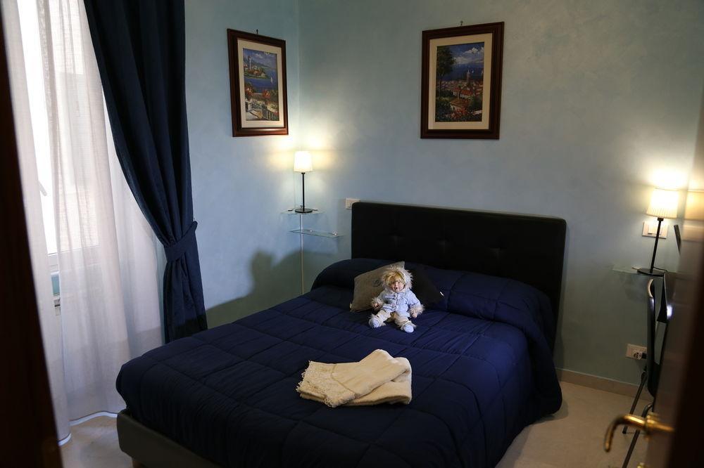 Holidays Rooms Rome Buitenkant foto