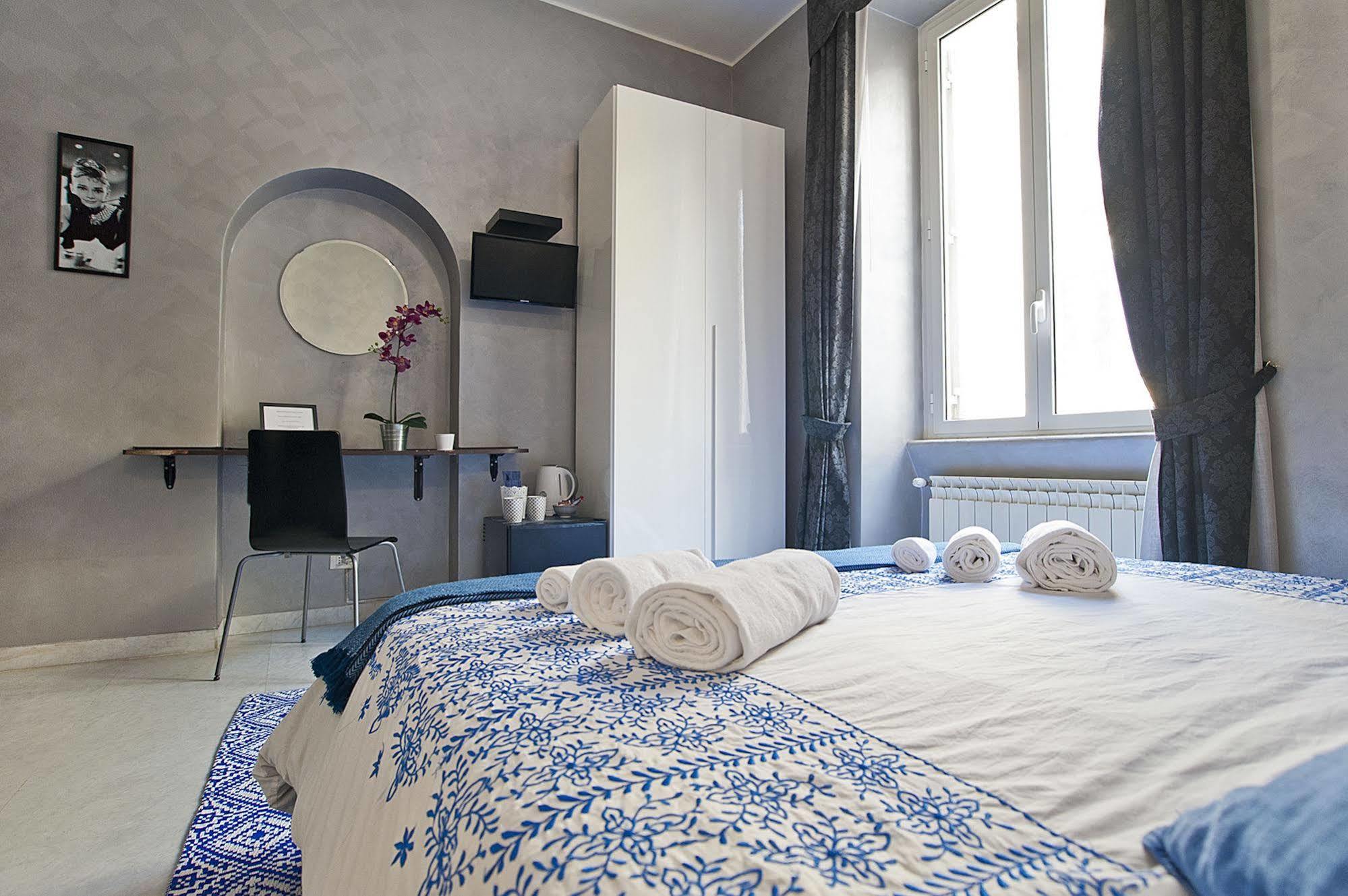 Holidays Rooms Rome Buitenkant foto